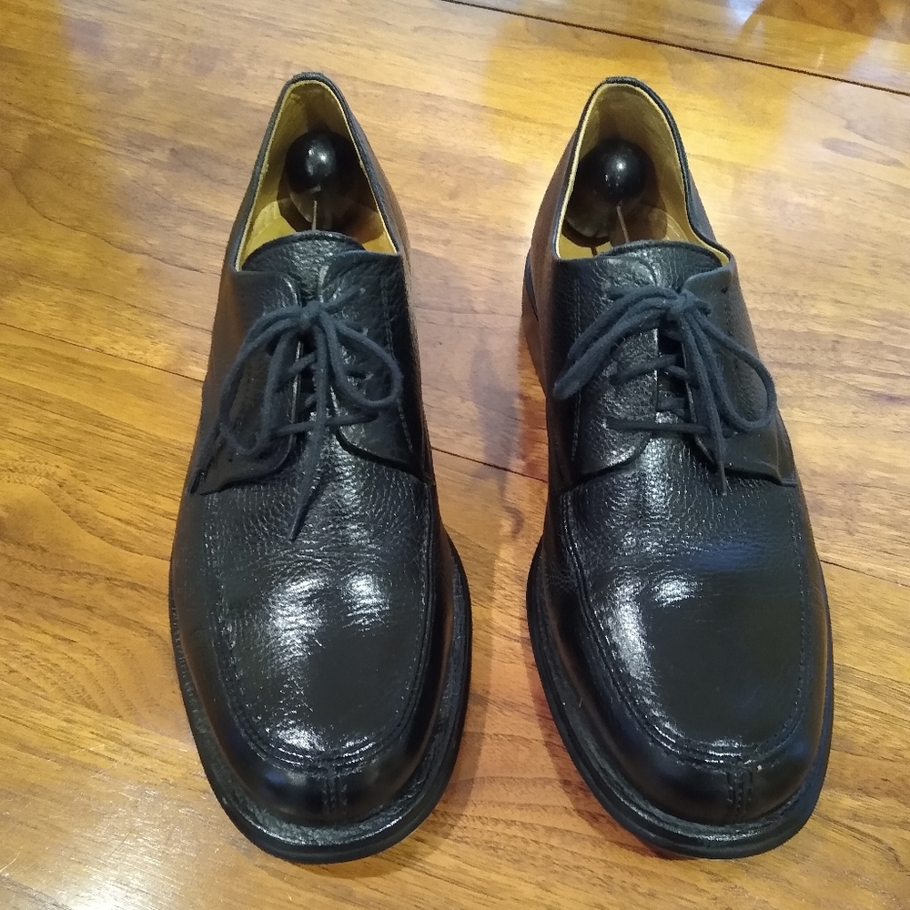 Sandro Moscoloni black oxfords
